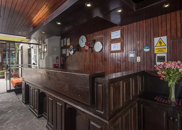 Hotel Oblitas Plaza De Armas 3*